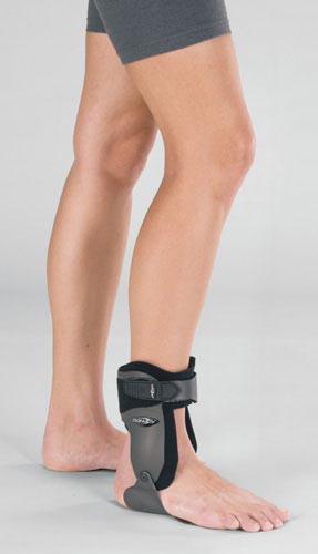  Velocity Ankle Brace Medium Right Wide M8-12 W9.5-13