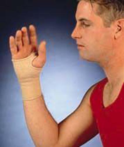  Slip On Wrist Support Small J&J